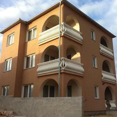 Apartments Mara Novi Vinodolski Exterior foto